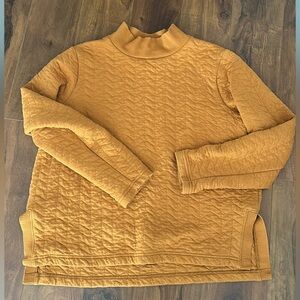 St. Jon's Bay Quilted Long Sleeve Top